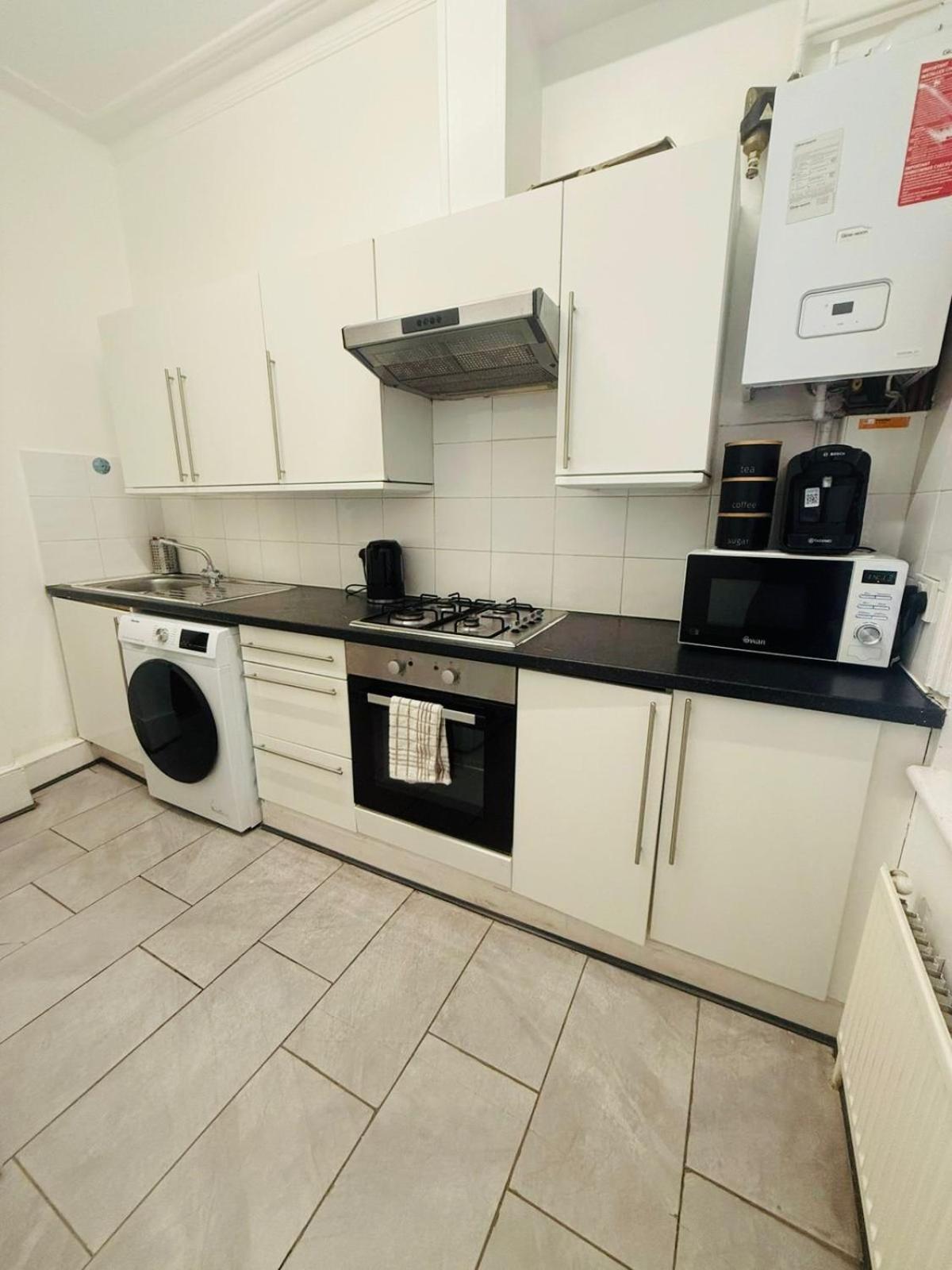 Cricklewood Broadway Guest Home Londres Habitación foto
